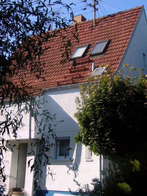 Gaestezimmer Fuchs Apartment Neuhausen auf den Fildern Luaran gambar