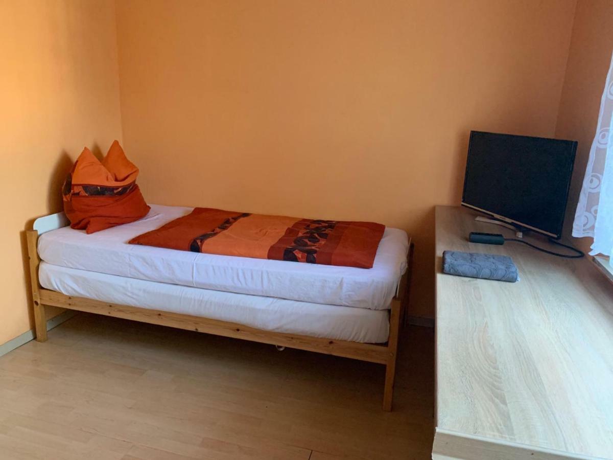 Gaestezimmer Fuchs Apartment Neuhausen auf den Fildern Luaran gambar